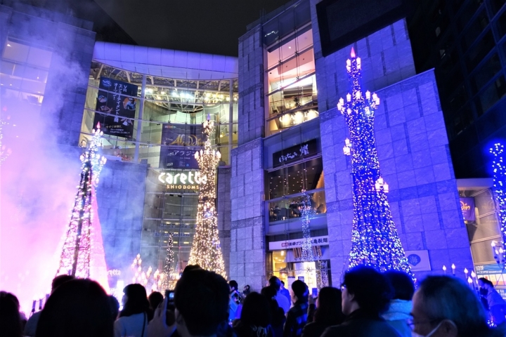 ＜日本＞2017放風行DAY4~童心東京一番街、恐龍飯店甜點、夢幻汐留點燈