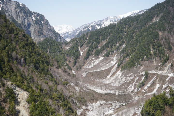 [遊記] 雪山冰壁骯髒湖,立山黑部出任務
