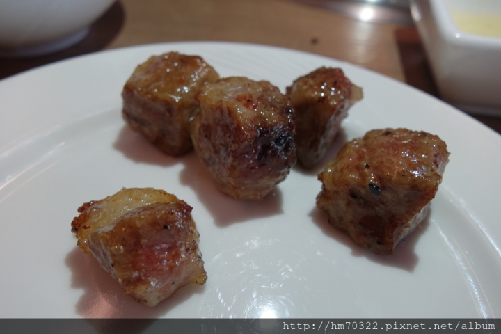 『台中美食』- 西屯區太原路一段.雲火日式燒肉餐廳 / 台中西屯 / 和牛燒烤 / 逢甲夜市 / 母親節