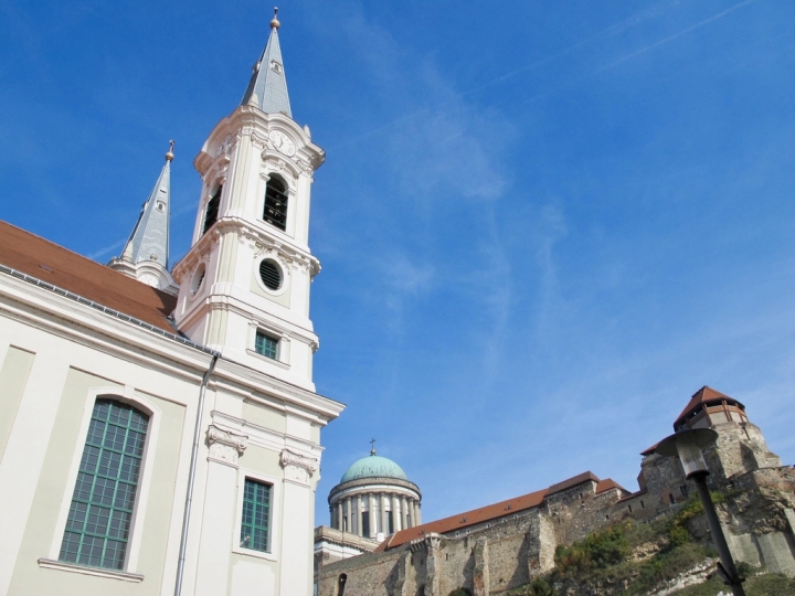 【Hungary．走跳】布達佩斯近郊一日三小鎮旅行(一)斯匈邊境 Esztergom