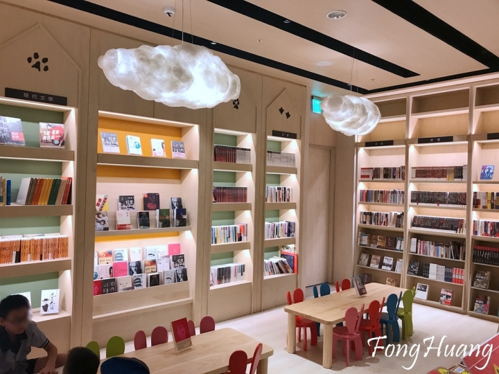 [樹林] 秀泰生活樹林店 ‧樹林第一間複合式大型購物中心及影城開幕 ‧打造北歐森林清新質感路線 ‧樹林火車站步行約450公尺6分