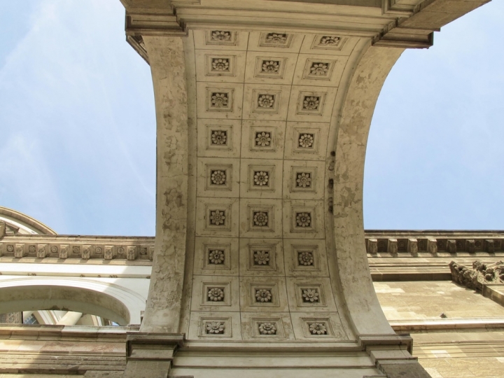 【Hungary.走跳】布達佩斯近郊一日三小鎮旅行(一)斯匈邊境 Esztergom
