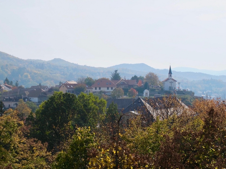 【Hungary．走跳】布達佩斯近郊一日三小鎮旅行(一)斯匈邊境 Esztergom