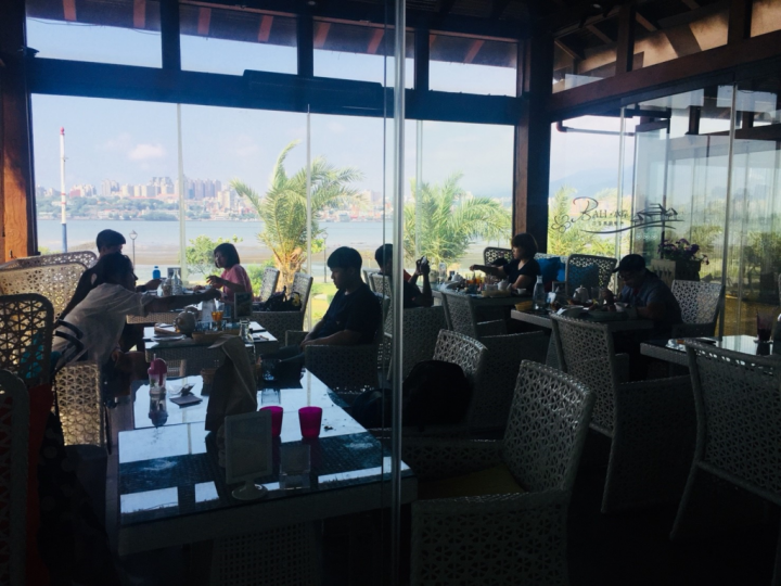 Poish我PO你玩【新北市八里】Bali水灣四季景觀餐廳 峇里島度假風情 賞淡水河無敵景觀