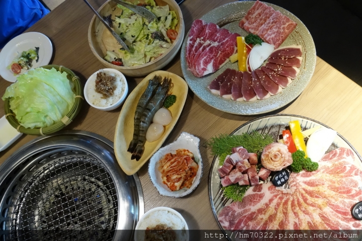 『台中美食』- 西屯區太原路一段.雲火日式燒肉餐廳 / 台中西屯 / 和牛燒烤 / 逢甲夜市 / 母親節