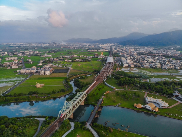 [宜蘭] 龜山島日出 頭城濱海森林公園 八角瞭望台廢墟 渭水之丘