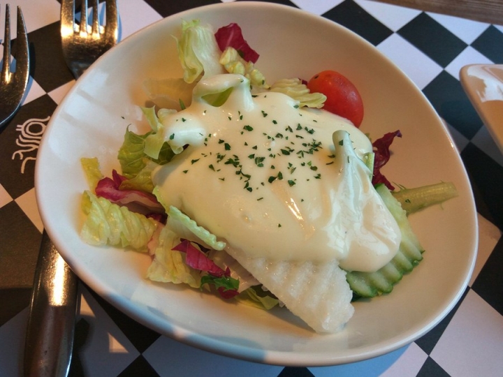 苗栗大湖[天空之城]景觀餐廳半日遊~ 風景秀麗~城堡山城造景美~ 烤半雞很好吃啊!
