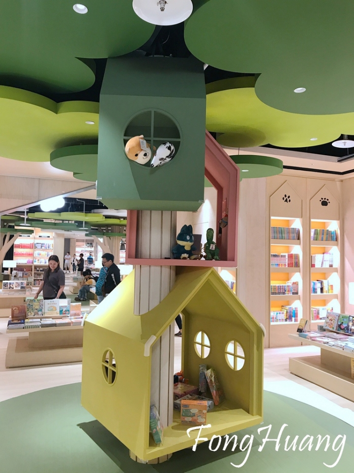 [樹林] 秀泰生活樹林店 ‧樹林第一間複合式大型購物中心及影城開幕 ‧打造北歐森林清新質感路線 ‧樹林火車站步行約450公尺6分