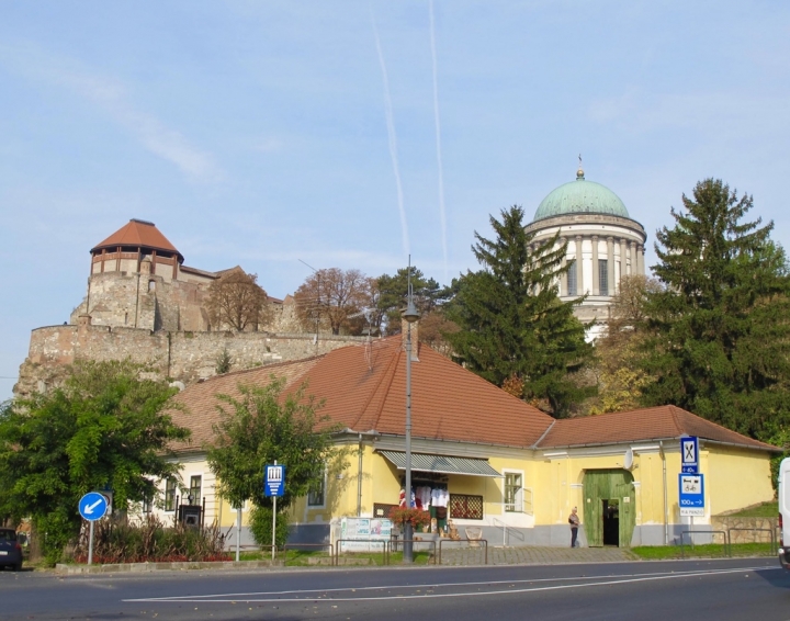 【Hungary.走跳】布達佩斯近郊一日三小鎮旅行(一)斯匈邊境 Esztergom