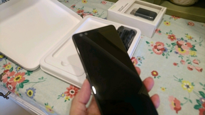［不專業開箱］等好久總算等到的U12透視藍