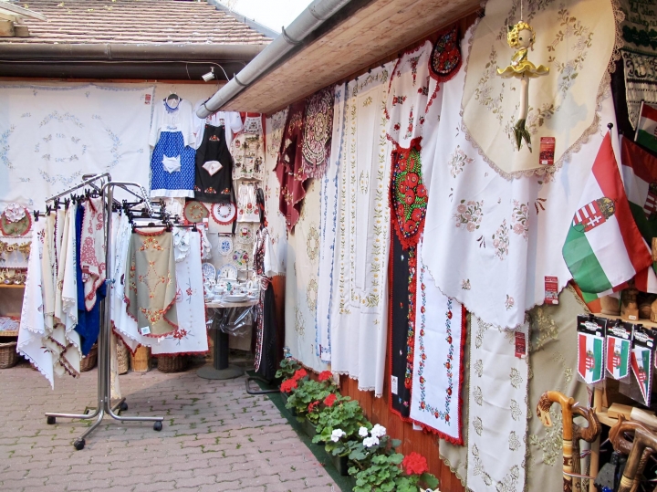 【Hungary．走跳】布達佩斯近郊一日三小鎮旅行(三)聖坦德 Szentendre
