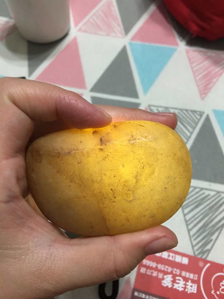 請大家幫我看這是玉嗎？