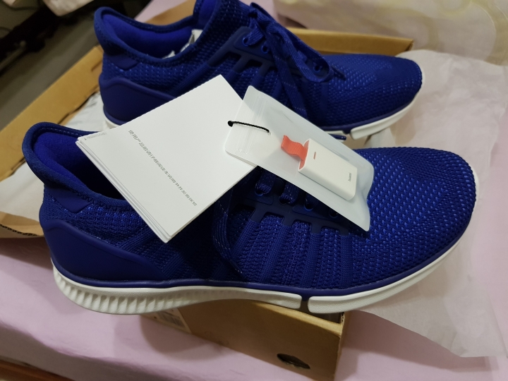 Amazfit智能跑鞋