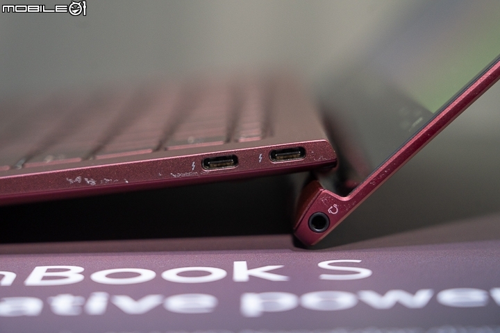 獨創 ScreenPad 智慧裝置 讓 ASUS ZenBook Pro 系列除話題外更具實用性！
