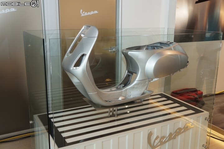 [採訪]Vespa 內湖旗艦展示中心開幕！限量車款 Sprint Carbon 同步展出
