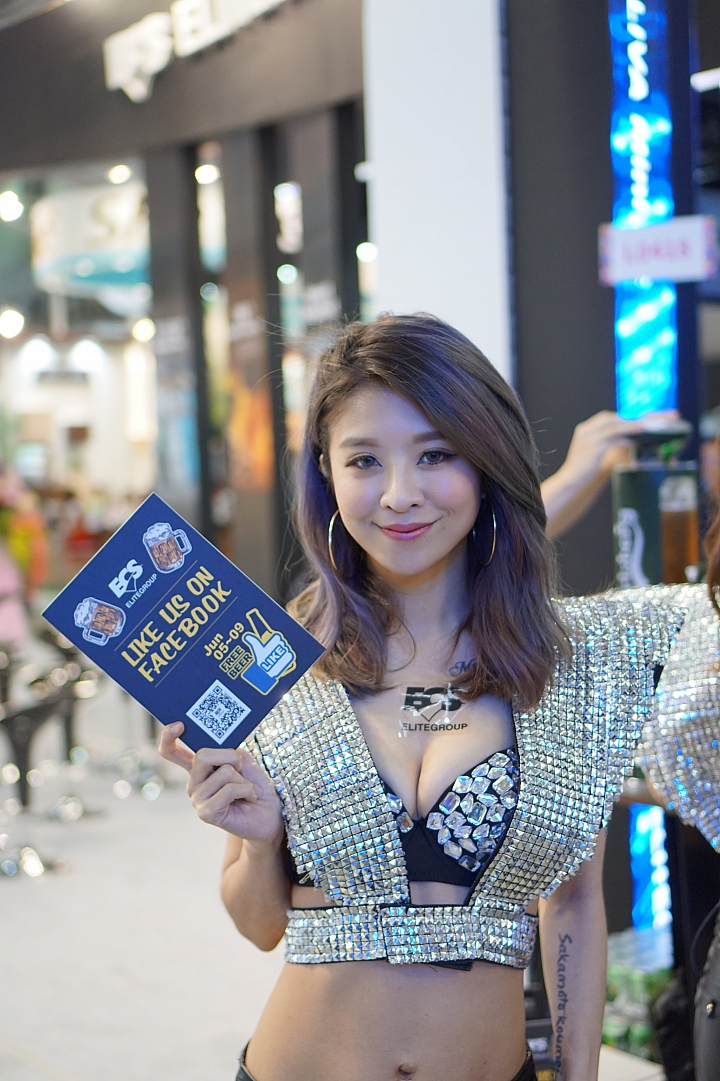 展場小野貓--去電腦展當然要拍Show Girl阿~不然要幹嘛?