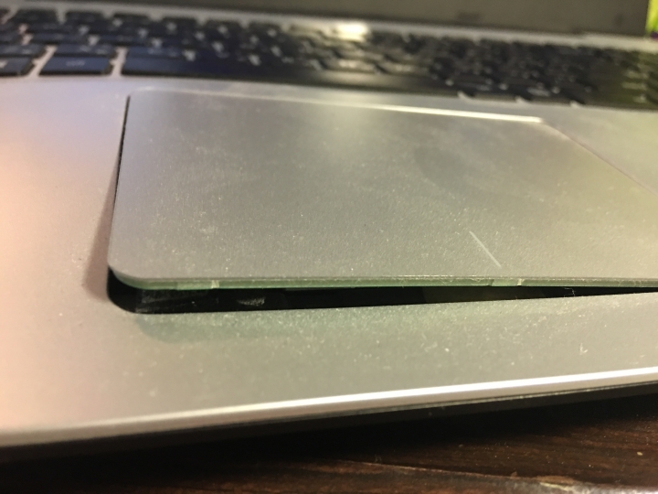 Asus筆電膨脹