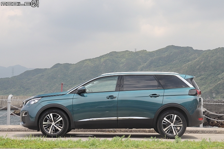 Peugeot 5008 1.6L BlueHDi試車報導 七人舒適同享的獨特設計感