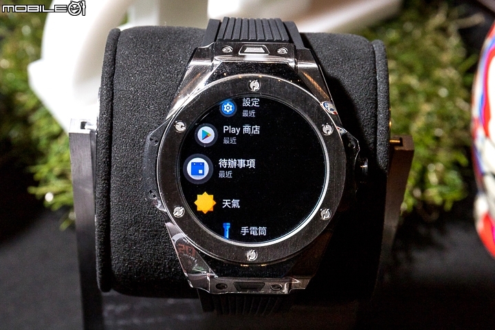 Hublot Big Bang 2018世足賽官方腕錶‧隨時掌握賽況 兼具 Wear OS 智能錶功能！