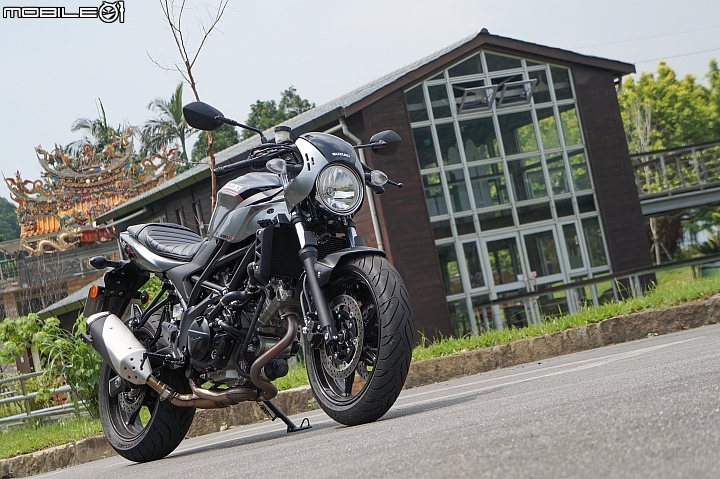 SUZUKI SV650X ABS 迷人的復古風造型 SUZUKI SV650X ABS 迷人的復古風造型