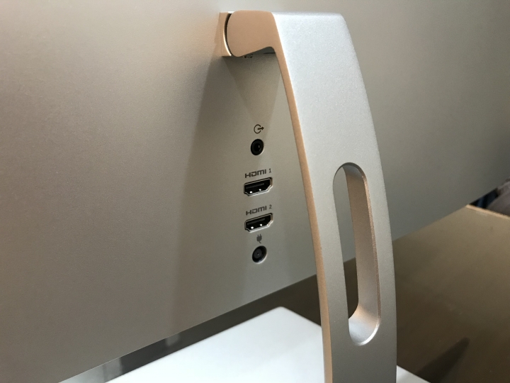 ［簡單開箱］冷門的選擇  DELL S2719DM