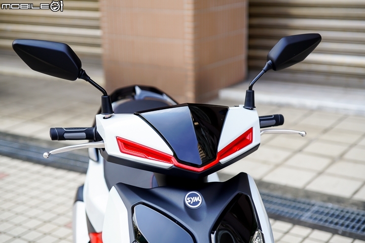 SYM FNX 125試駕 歐風美學科技結晶