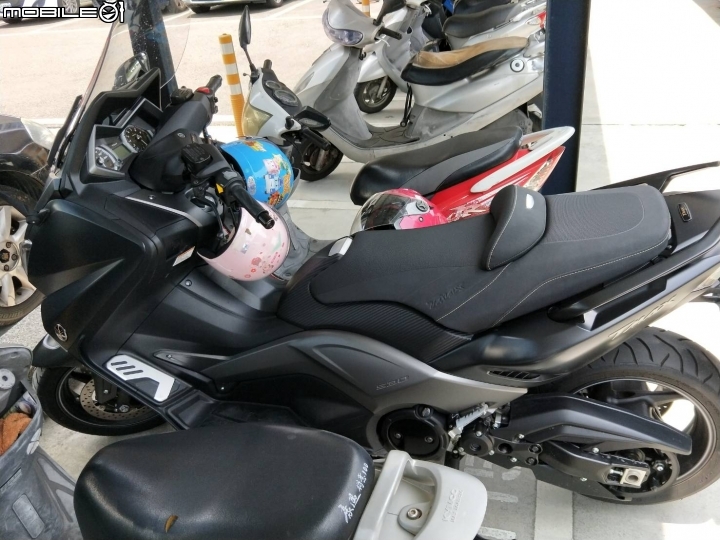 遲來的 2015 Tmax 鋼鐵特式版~純正爸爸車開箱