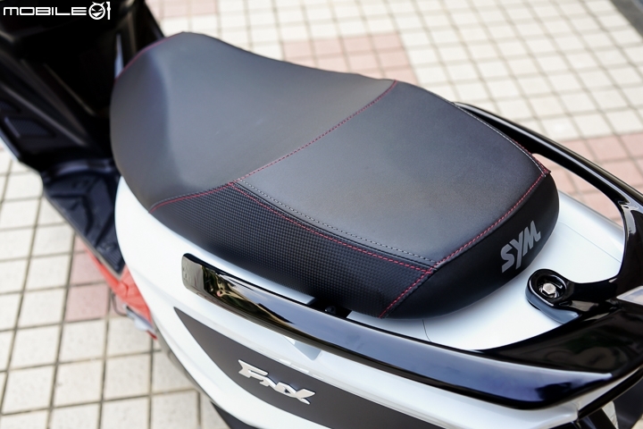 SYM FNX 125試駕 歐風美學科技結晶