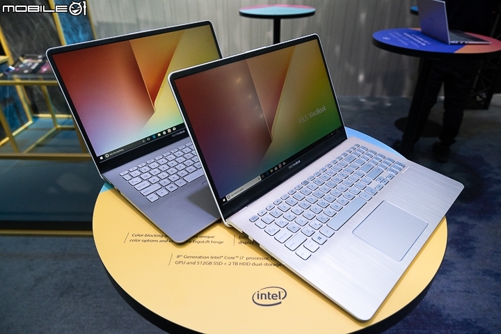 獨創 ScreenPad 智慧裝置 讓 ASUS ZenBook Pro 系列除話題外更具實用性！