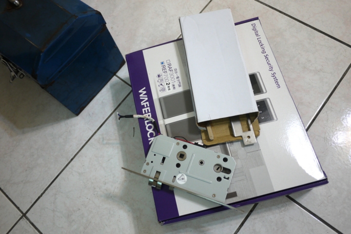 新家裝潢換了電子鎖~維夫拉克電子鎖開箱文分享