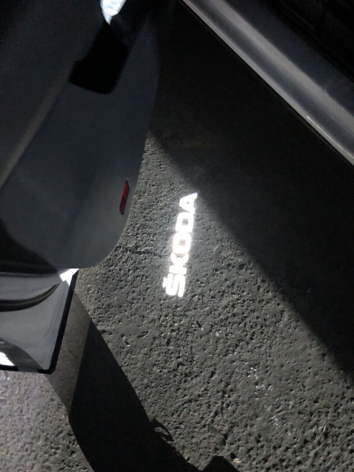 KAROQ小白熊開箱,Peugeot 206感恩謝獅宴