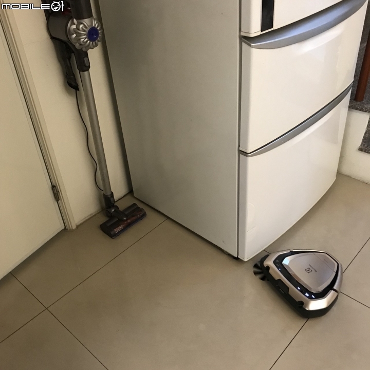 [開箱/心得]伊萊克斯掃地機Purei9