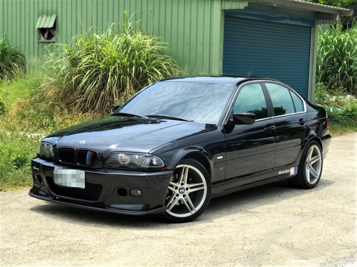 2000年 BMW 328i E46 分享文