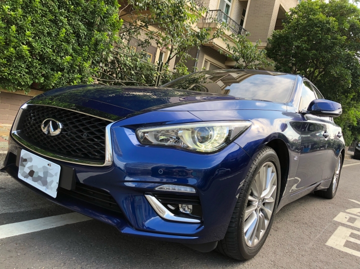 Q50 2.0t旗艦版終於交車啦~~~