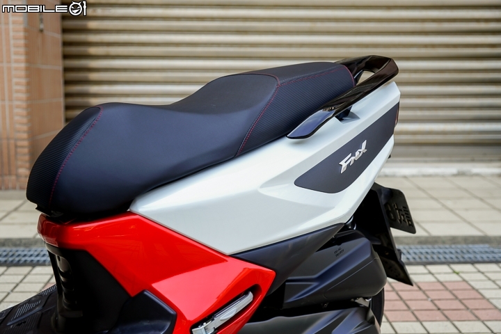SYM FNX 125試駕 歐風美學科技結晶