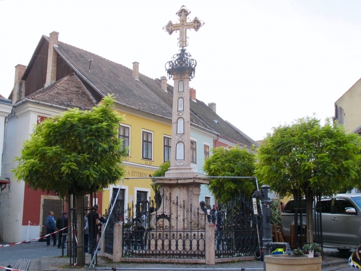 【Hungary．走跳】布達佩斯近郊一日三小鎮旅行(三)聖坦德 Szentendre