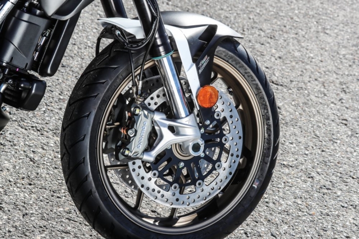 MV Agusta Turismo Veloce 800 Lusso SCS 高階煞車系統 MV Agusta Turismo Veloce 800 Lusso SCS 高階煞車系統