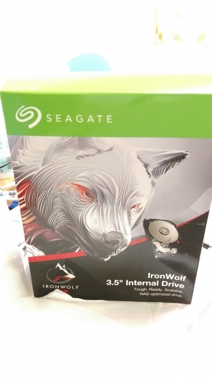 [圖頗多]AKiTiO NT2鐵甲武士+Seagate IronWolf那嘶狼2TB*2 開箱測試