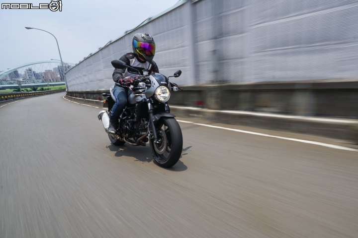 SUZUKI SV650X ABS 迷人又好駕馭的新世代咖啡車