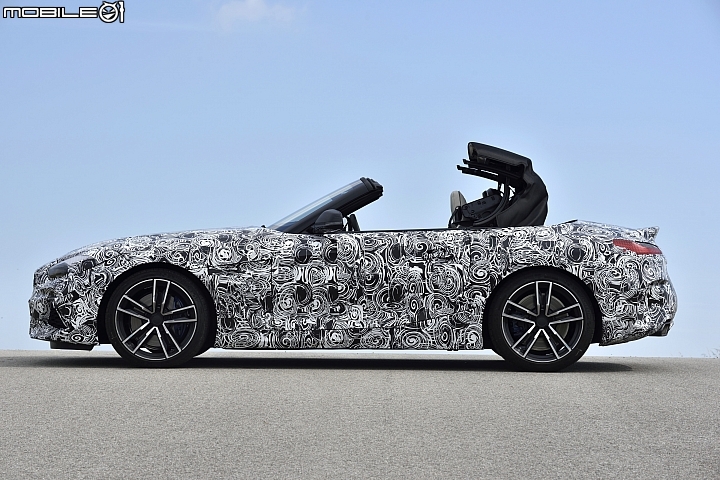 BMW Z4偽裝照外觀一覽,新一代美型敞篷跑車即將誕生! BMW Z4偽裝照外觀一覽,新一代美型敞篷跑車即將誕生!