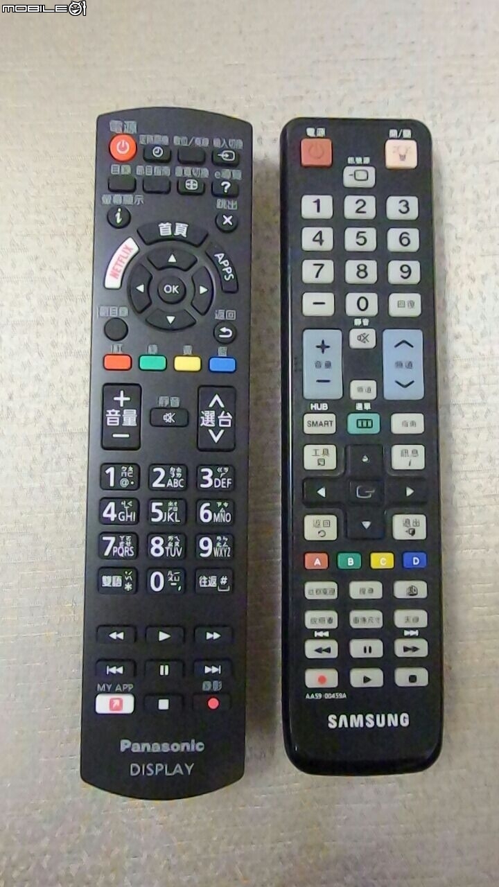 Panasonic TH-49FX700W入手(更新: 護蓋加工挖孔)