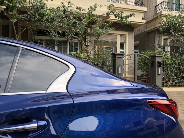 Q50 2.0t旗艦版終於交車啦~~~
