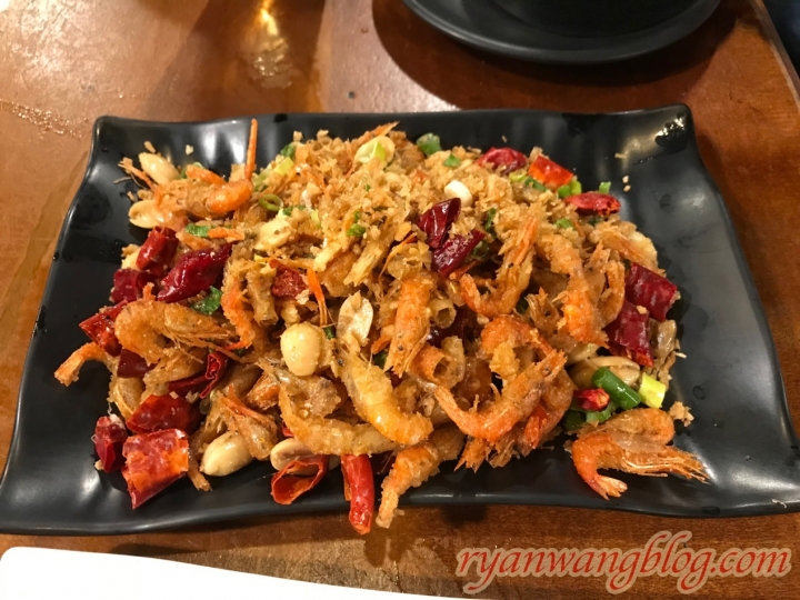 高雄美食推薦－《新樂園串燒屋》～各式熱炒、串燒，應有盡有