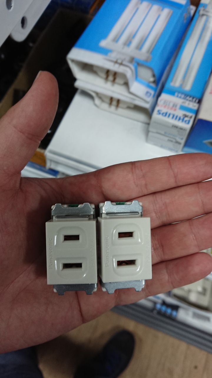 請問水電達人，如果要雙接插座這樣對嗎？