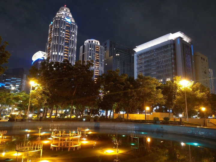 歐帝斯大大的U12+夜拍