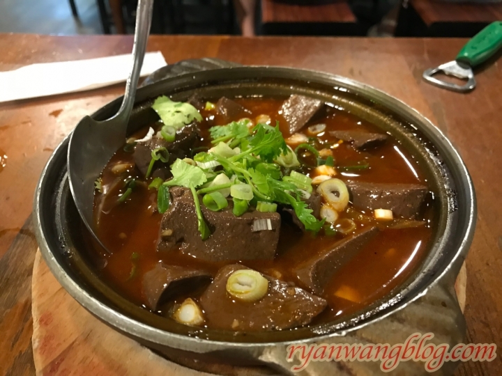 高雄美食推薦－《新樂園串燒屋》～各式熱炒、串燒，應有盡有
