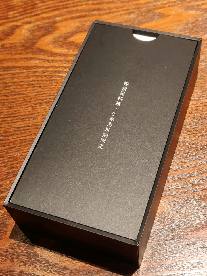 小米8 MI 8 黑色 6+256 開箱