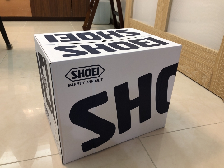 開箱文-SHOEI-NEOTEC II