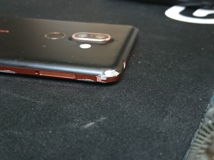 NOKIA 7+ 時速90+ 飛出手機架