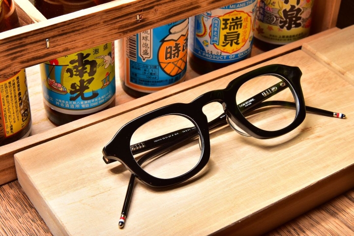 請問台北有賣thom browne眼鏡的店